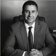 Especialista en derecho deportivo.  Para todo tipo de alumnos vinculados al deporte.